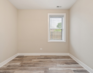 6530 S Maryland Avenue - Photo Thumbnail 8