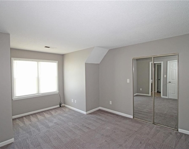 957 Oak Street Sw - Photo Thumbnail 11