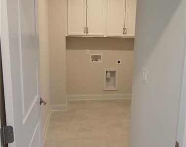 2472 Knob Creek Road - Photo Thumbnail 13