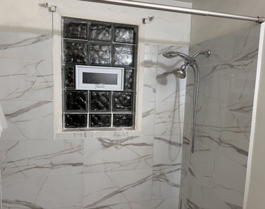 11540 S Racine Avenue - Photo Thumbnail 12
