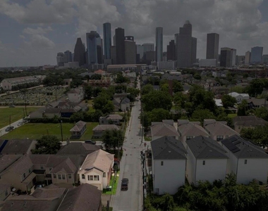 1510 Robin Street - Photo Thumbnail 1