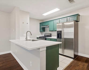 1510 Robin Street - Photo Thumbnail 4