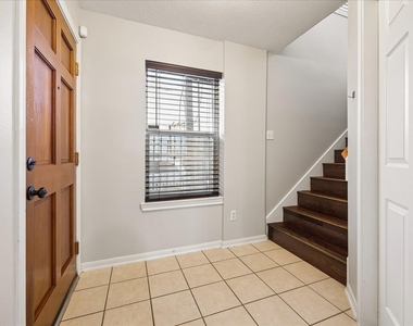 1510 Robin Street - Photo Thumbnail 2