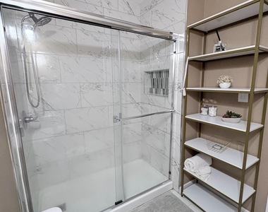 3231 Ashton Park Drive - Photo Thumbnail 11