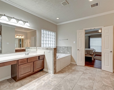 14418 Basalt Lane - Photo Thumbnail 21