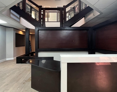 9220 Rasmus Drive - Photo Thumbnail 8