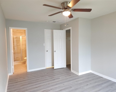 6301 Anderson Street - Photo Thumbnail 9