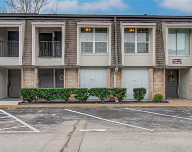 12633 Memorial Drive - Photo Thumbnail 18