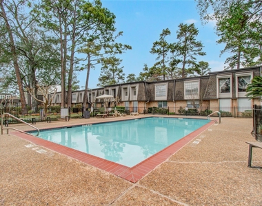 12633 Memorial Drive - Photo Thumbnail 15