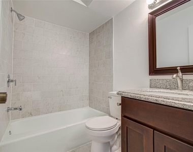 12633 Memorial Drive - Photo Thumbnail 6