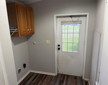 29480 Skymac Ranch Road - Photo Thumbnail 10