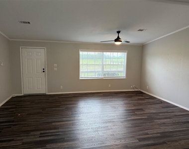29480 Skymac Ranch Road - Photo Thumbnail 6
