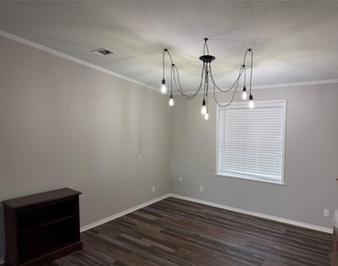 29480 Skymac Ranch Road - Photo Thumbnail 5