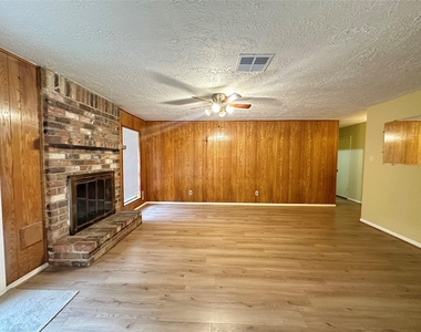 1937 Arcadia Drive - Photo Thumbnail 10