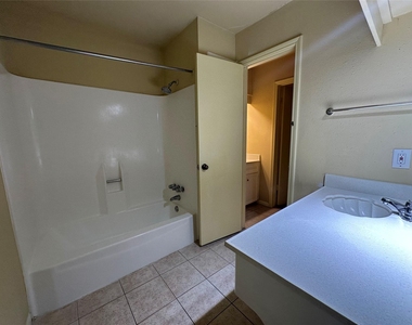 1937 Arcadia Drive - Photo Thumbnail 20