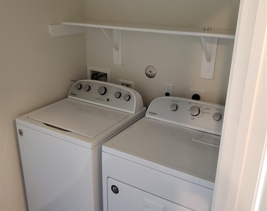 24006 Swather Way - Photo Thumbnail 10