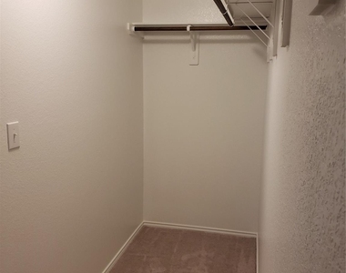 24006 Swather Way - Photo Thumbnail 14