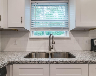 5705 Breland Street - Photo Thumbnail 4