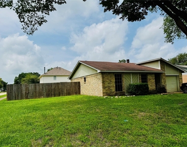 17118 Amber Ridge Drive - Photo Thumbnail 16