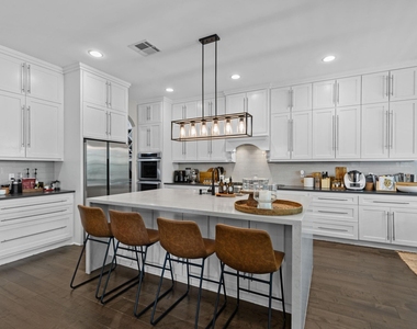 2518 Southgate Boulevard - Photo Thumbnail 11