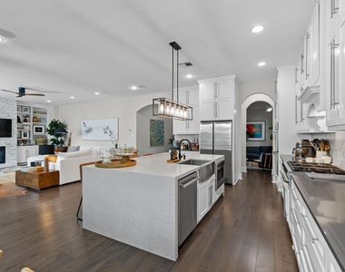 2518 Southgate Boulevard - Photo Thumbnail 14