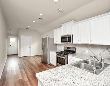 25634 Royal Catchfly Road - Photo Thumbnail 10