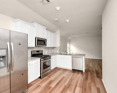 25634 Royal Catchfly Road - Photo Thumbnail 12