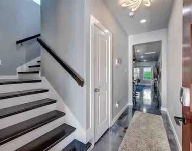 7925 Brandon Street - Photo Thumbnail 3
