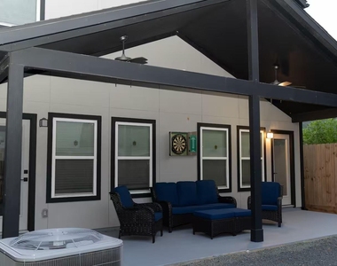 7925 Brandon Street - Photo Thumbnail 6