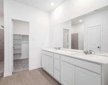 3009 Waterwood Pass Drive - Photo Thumbnail 18