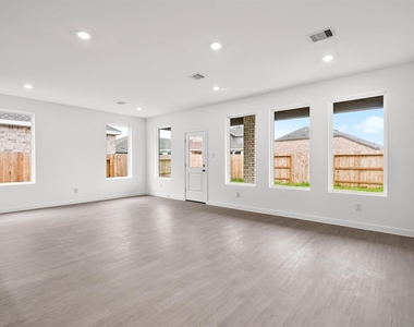 3009 Waterwood Pass Drive - Photo Thumbnail 7