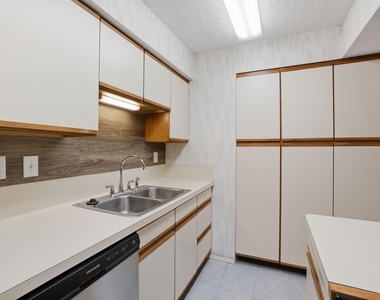 1433 Cedar Post Lane - Photo Thumbnail 8