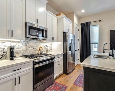 11005 Upland Forest Drive - Photo Thumbnail 11