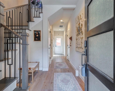 11005 Upland Forest Drive - Photo Thumbnail 5