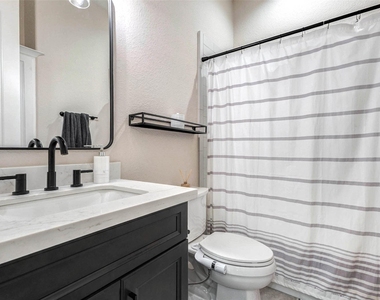 11005 Upland Forest Drive - Photo Thumbnail 19