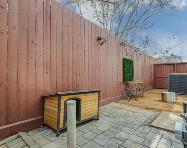 11005 Upland Forest Drive - Photo Thumbnail 33