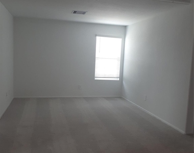 24123 Breckenridge Pass Ln - Photo Thumbnail 7