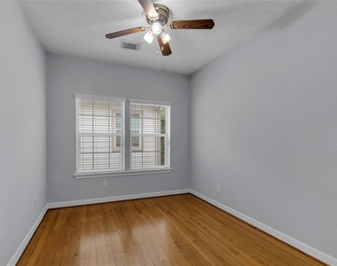 341 W 23rd Street - Photo Thumbnail 13