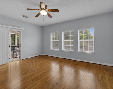 341 W 23rd Street - Photo Thumbnail 19