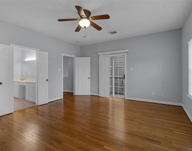 341 W 23rd Street - Photo Thumbnail 23