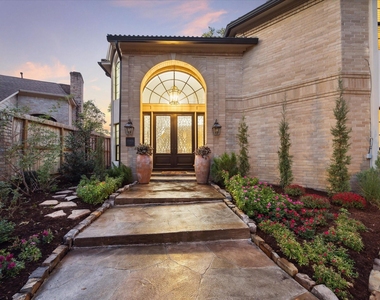 15406 Old Stone Trail - Photo Thumbnail 8