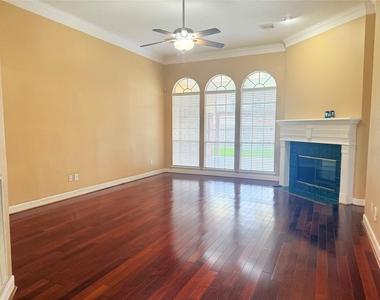 5010 Rebel Ridge Drive - Photo Thumbnail 6