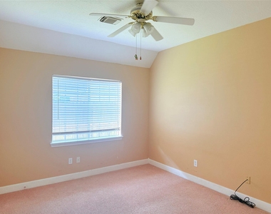 5010 Rebel Ridge Drive - Photo Thumbnail 14