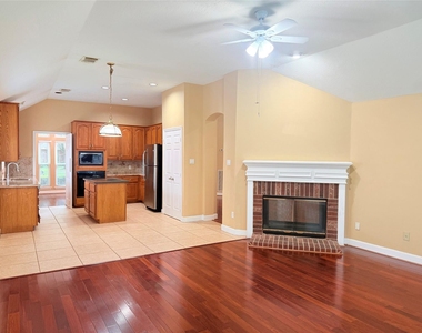 5010 Rebel Ridge Drive - Photo Thumbnail 4