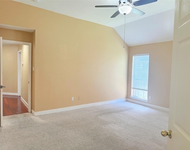 5010 Rebel Ridge Drive - Photo Thumbnail 9