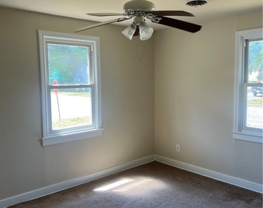 2107 Johnson Street - Photo Thumbnail 6