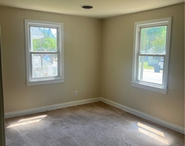 2107 Johnson Street - Photo Thumbnail 3