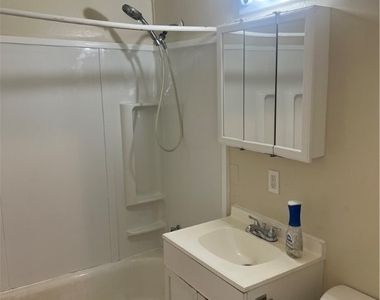 2107 Johnson Street - Photo Thumbnail 8