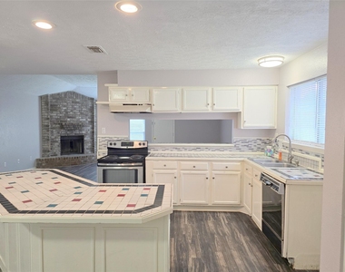 1335 Willersley Lane - Photo Thumbnail 6