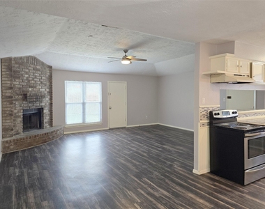 1335 Willersley Lane - Photo Thumbnail 2